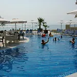 Ξενοδοχείο με διαμερίσματα Obzor Beach Resort 4*