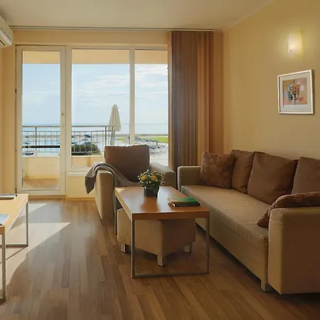 Obzor Beach Resort アパートホテル オブゾー