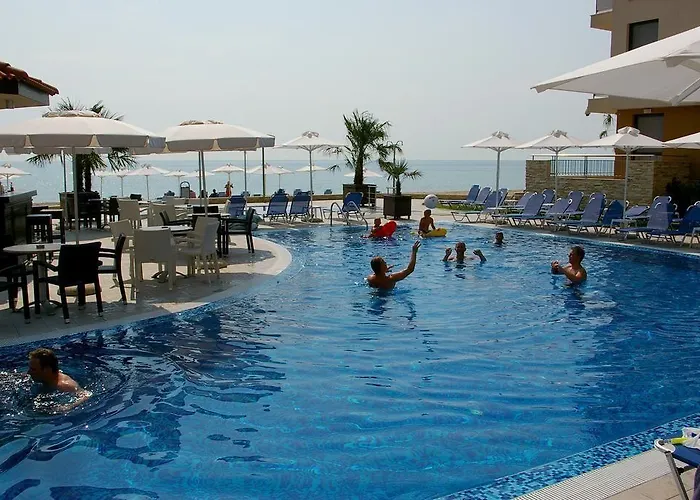 Ξενοδοχείο με διαμερίσματα Obzor Beach Resort 4*